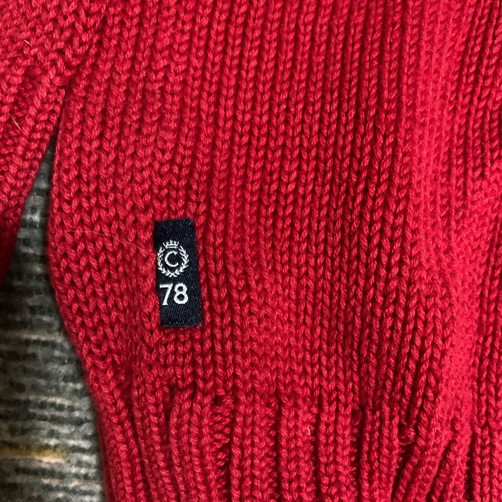 Red sweater - Picture 3 of 4